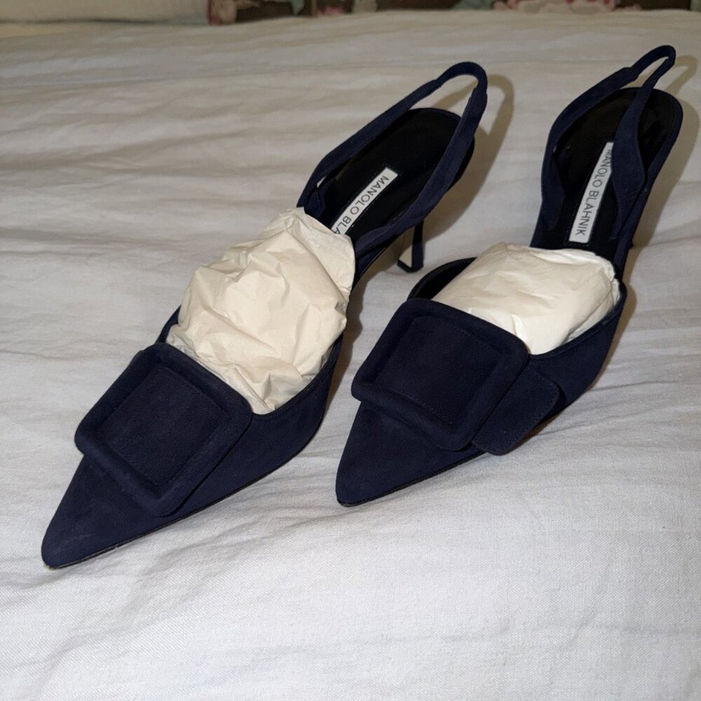 Manolo Blahnik Maysli Navy Blue Suede Buckle Slingback Pumps - Picture 6 of 7